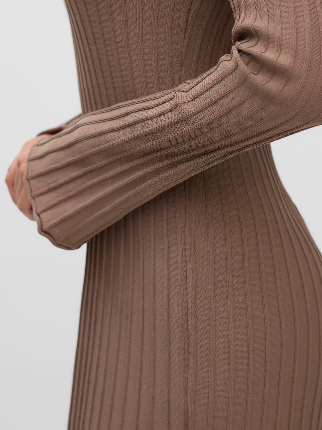 VMALESSANDRIA Long Dress - Fossil - VERO MODA & VILA Bergvik